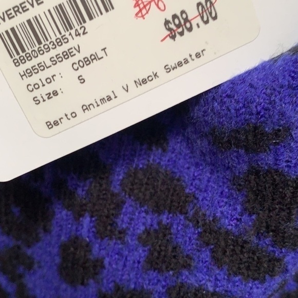 John + Jenn Leopard Print V Neck Sweater - Picture 5 of 13